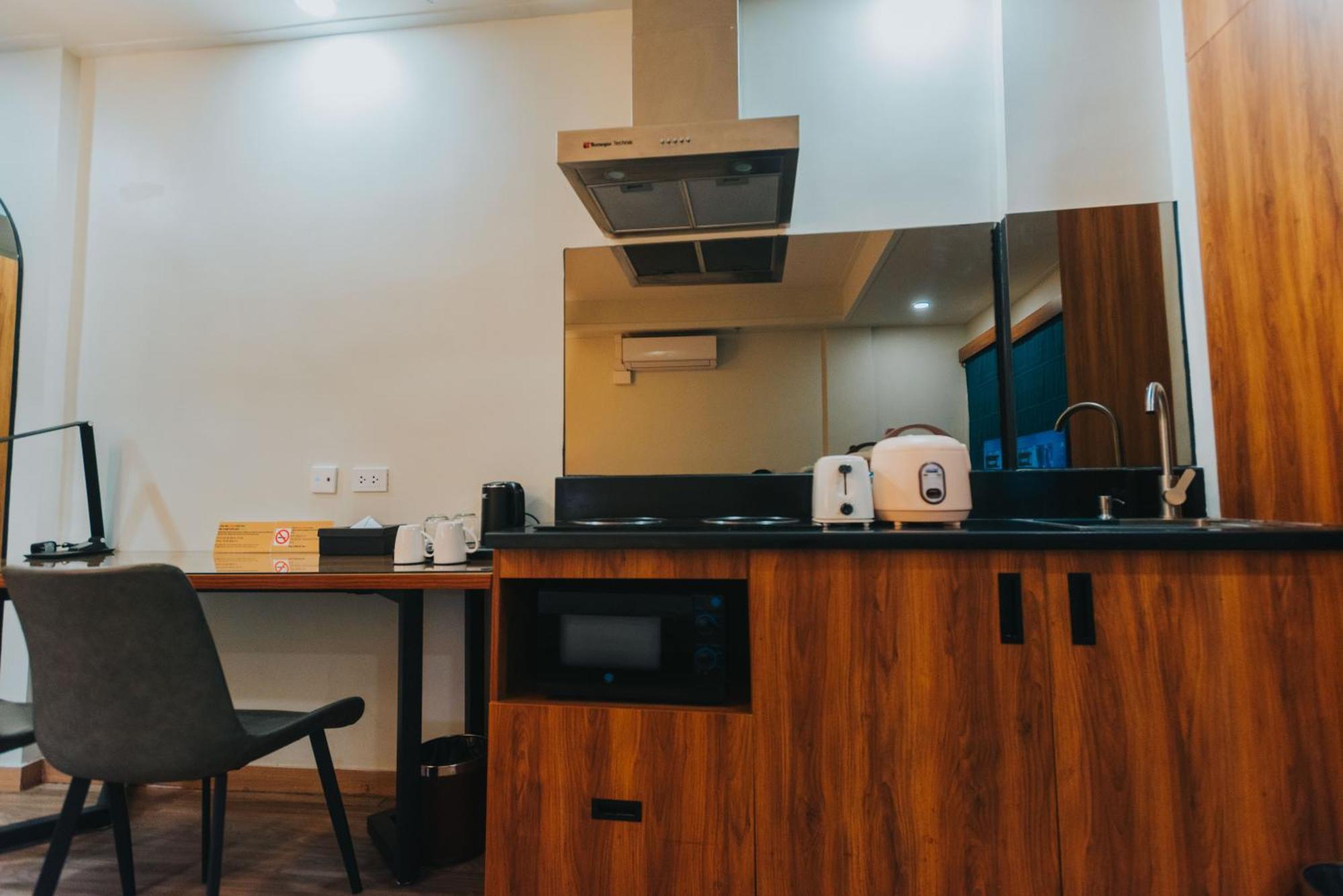Surestay Studio By Best Western Clarkview Angeles City Exteriör bild