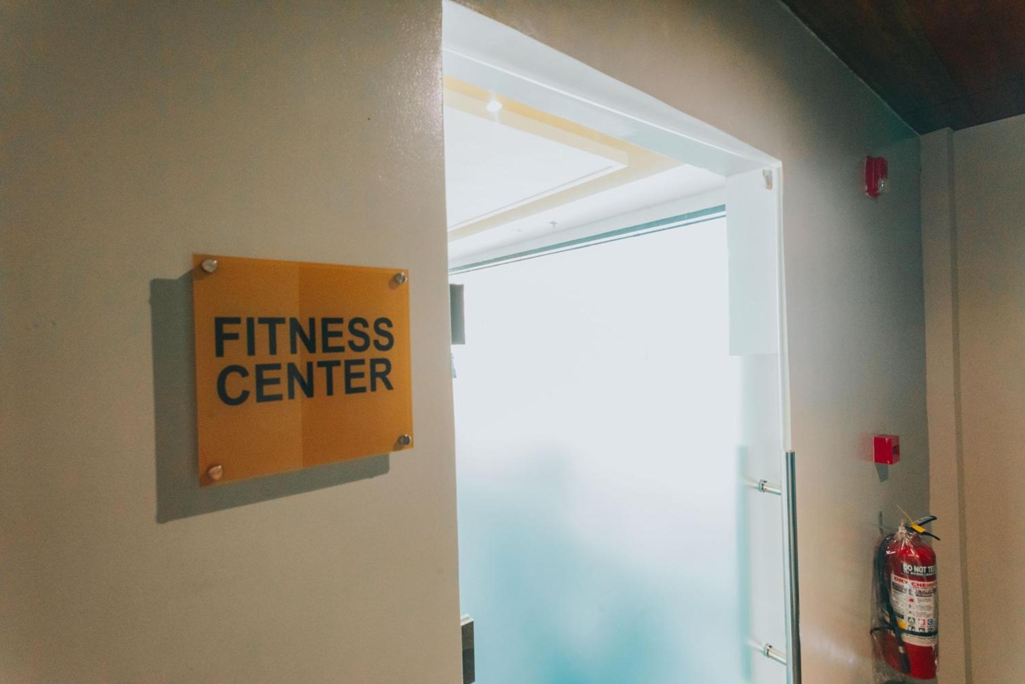 Surestay Studio By Best Western Clarkview Angeles City Exteriör bild