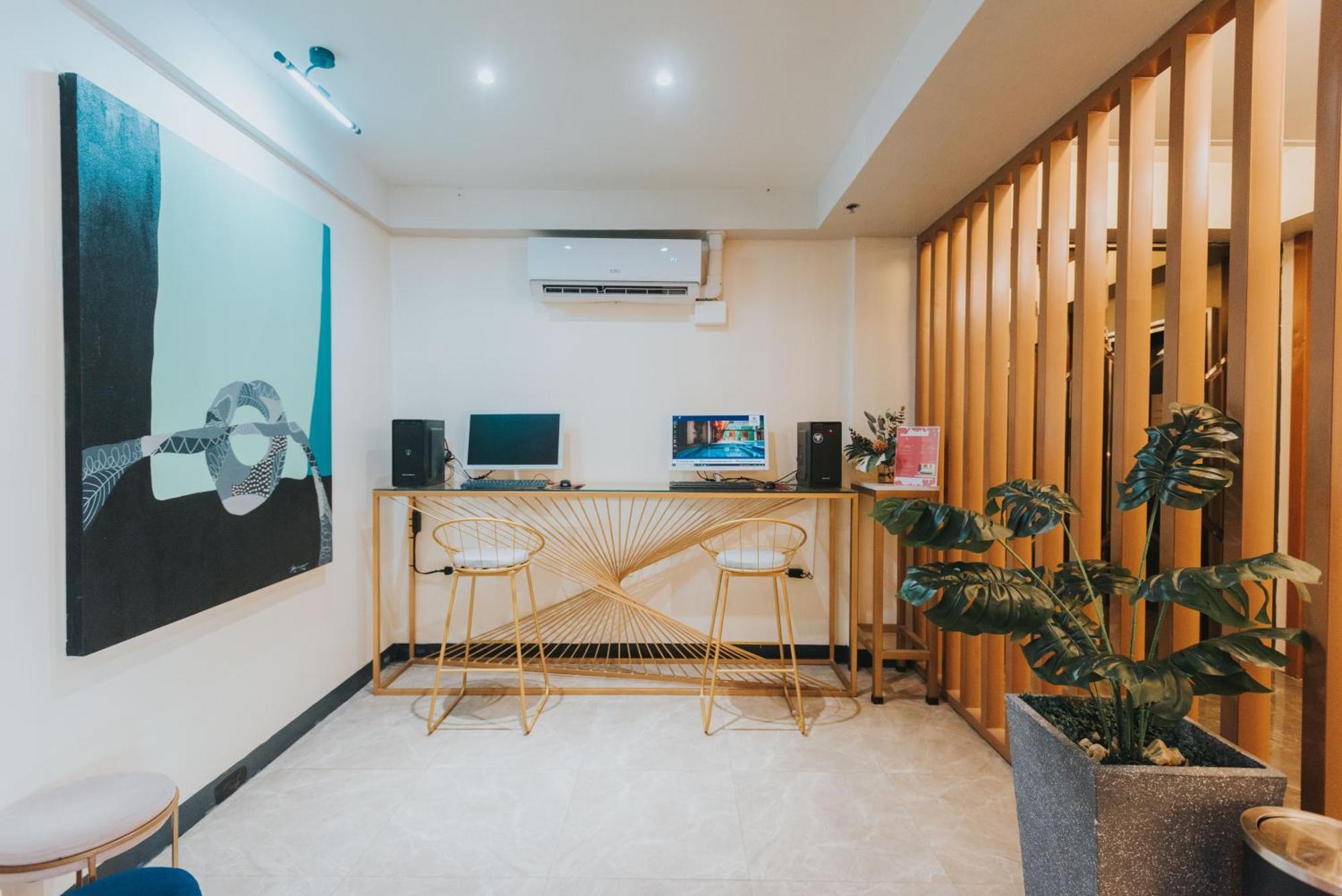 Surestay Studio By Best Western Clarkview Angeles City Exteriör bild